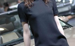 美女被男人肌肌捅破了